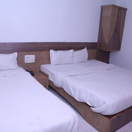 Hotel Kewal Inn Jalgaon Exterior photo